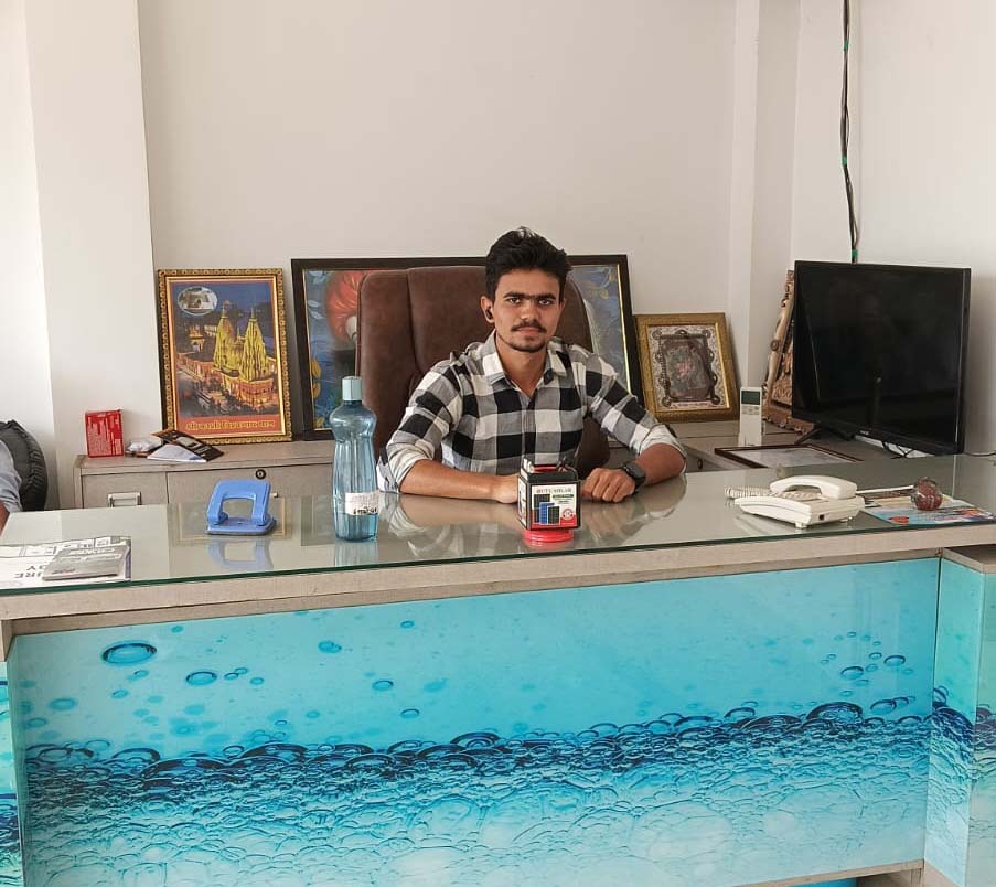 Director – KNA Solar